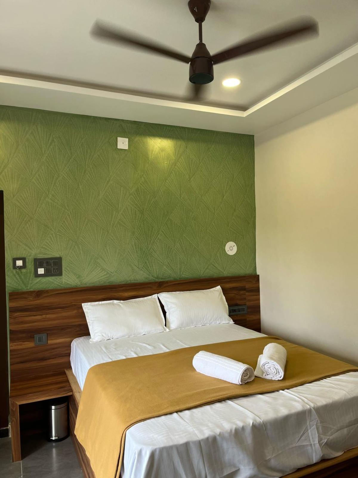 Trigon Retreat Otel Pūrnānkuppam Dış mekan fotoğraf
